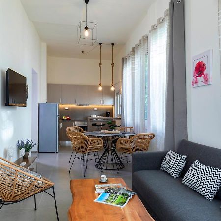 Rose Central Master Bedroom Apartment Rhodes City Exteriör bild