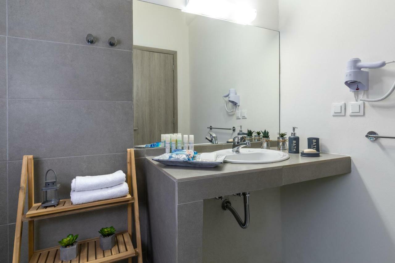Rose Central Master Bedroom Apartment Rhodes City Exteriör bild